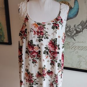 Super soft 2x sleeveless high low tank